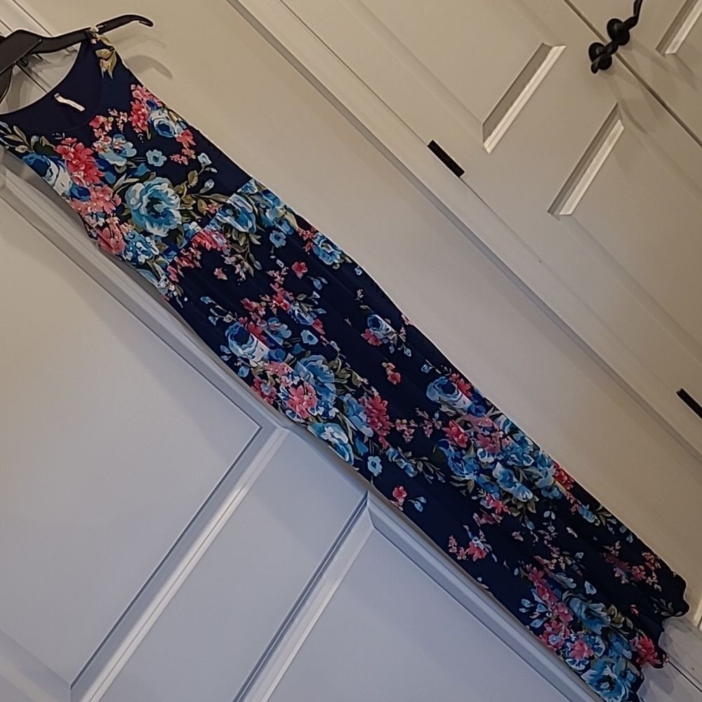 Bellamie sz L floral Maxie dress has pockets, racer back top